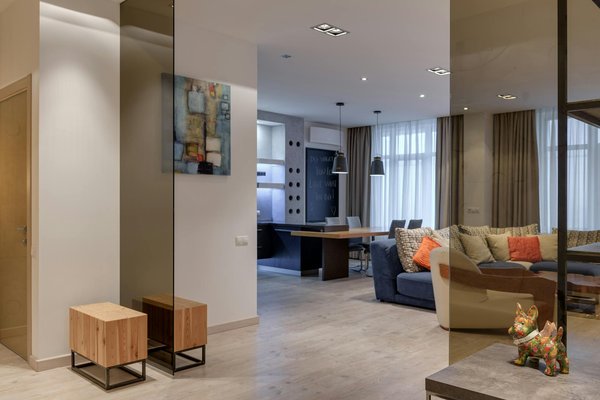 ¿Cómo crear outfits adecuados tanto para el día como para la noche?